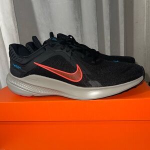 Nike Quest 5 Men's Running Shoes Black/Bright Crimson Lace Up SZ 10.5 Brand New